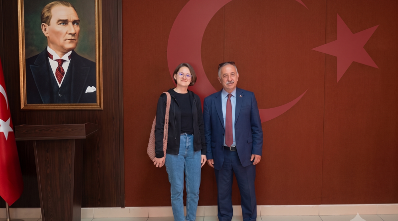 Köylümüz İngilizce Öğretmeni Arzu Cebe ile Güzel Bir Tesadüf